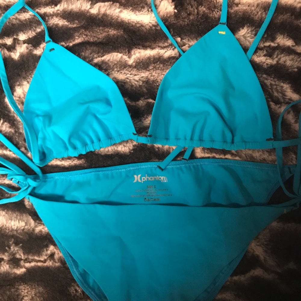 NWOT Hurley phantomkini